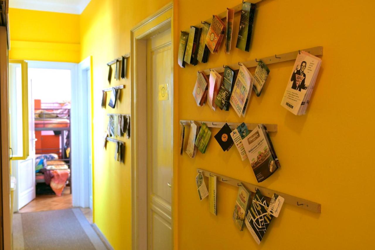 Old Town Hostel Spalato Esterno foto